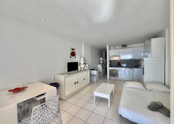 Rocamare 2, By Welcome To Apartman Cannes