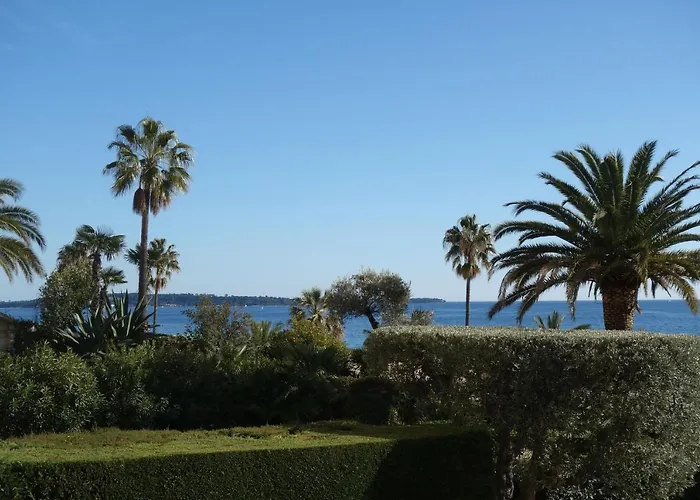 Rocamare 2, By Welcome To