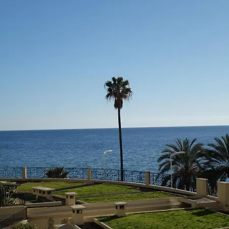 Daire Rocamare 2, By Welcome To Cannes