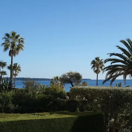 Rocamare 2, By Welcome To